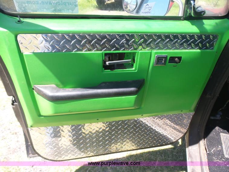 image for item L5989 1978 GMC pickup truck