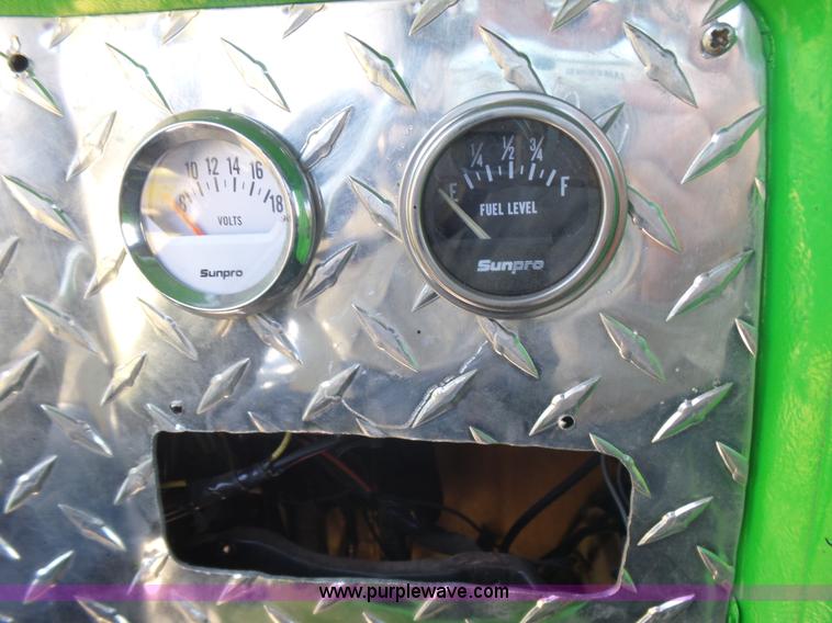 image for item L5989 1978 GMC pickup truck