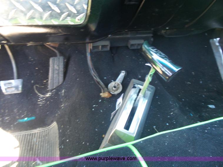 image for item L5989 1978 GMC pickup truck