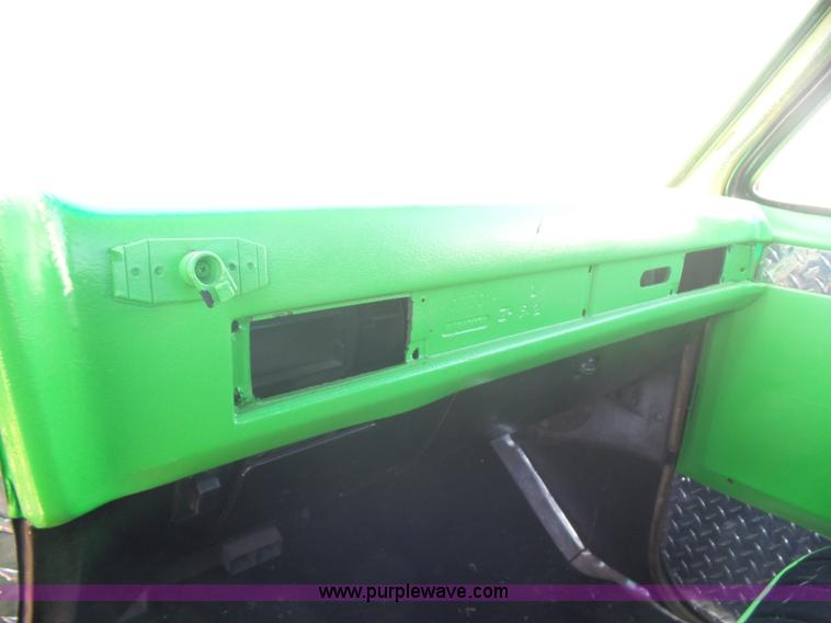 image for item L5989 1978 GMC pickup truck