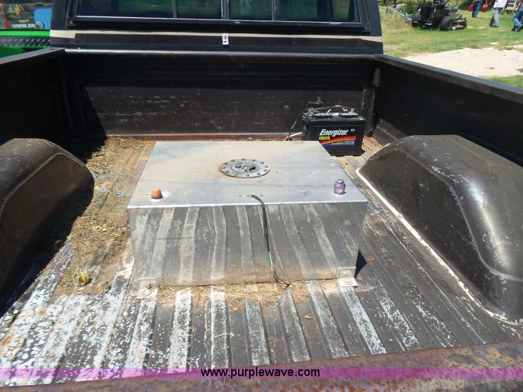 image for item L5989 1978 GMC pickup truck