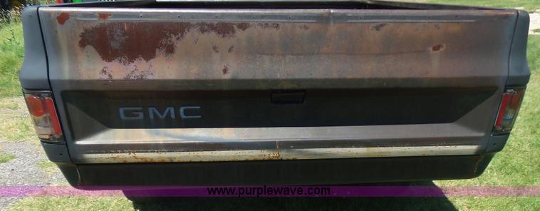 image for item L5989 1978 GMC pickup truck