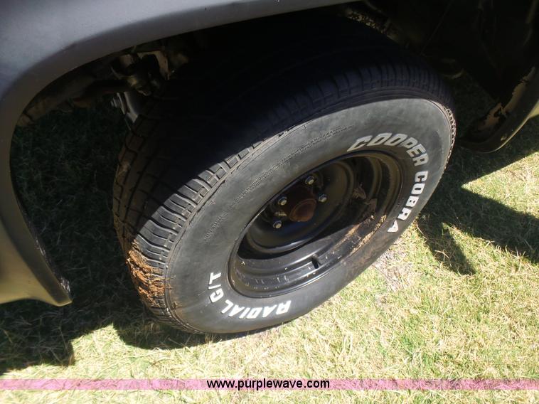 image for item L5989 1978 GMC pickup truck