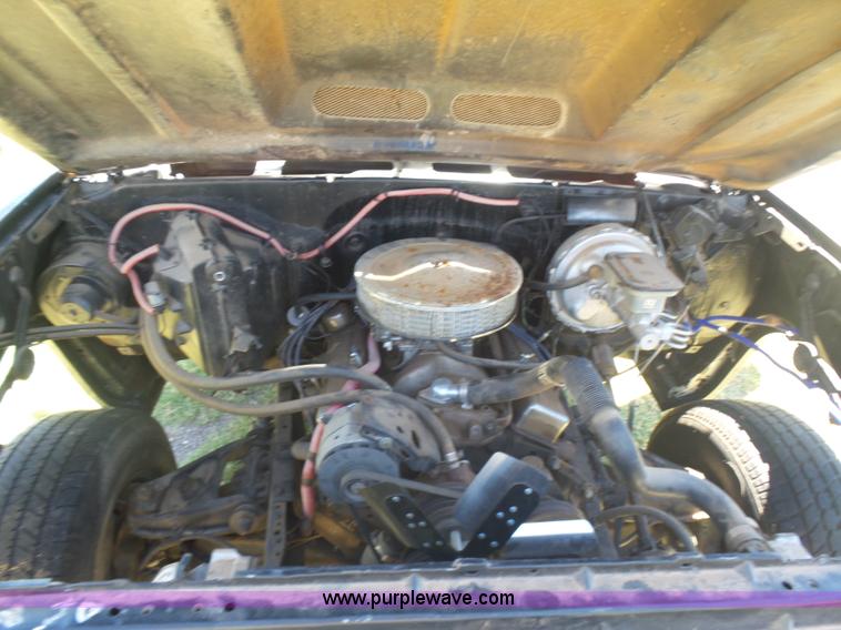 image for item L5989 1978 GMC pickup truck