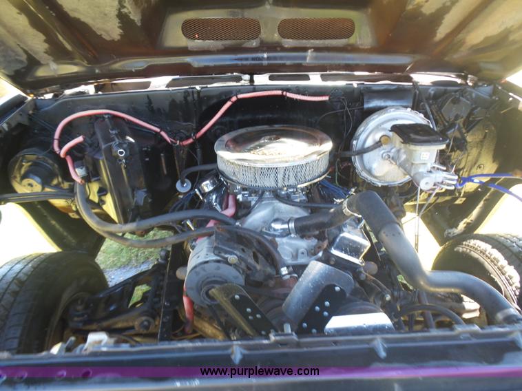 image for item L5989 1978 GMC pickup truck