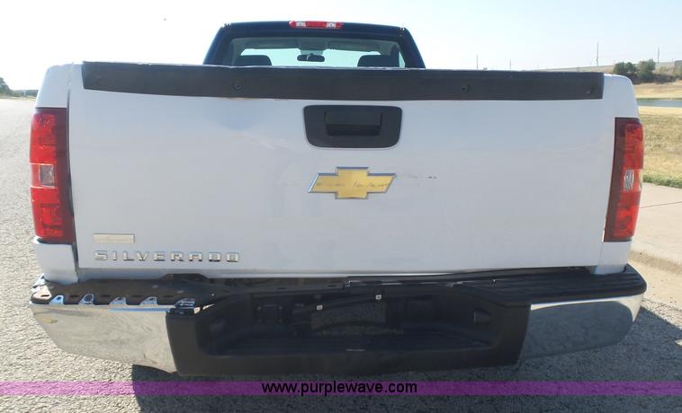image for item L5992 2011 Chevrolet Silverado 1500 pickup truck