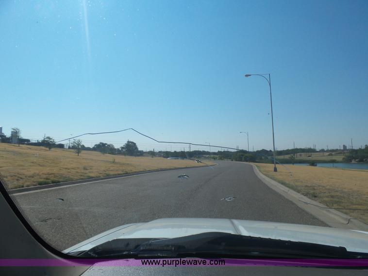 image for item L5992 2011 Chevrolet Silverado 1500 pickup truck