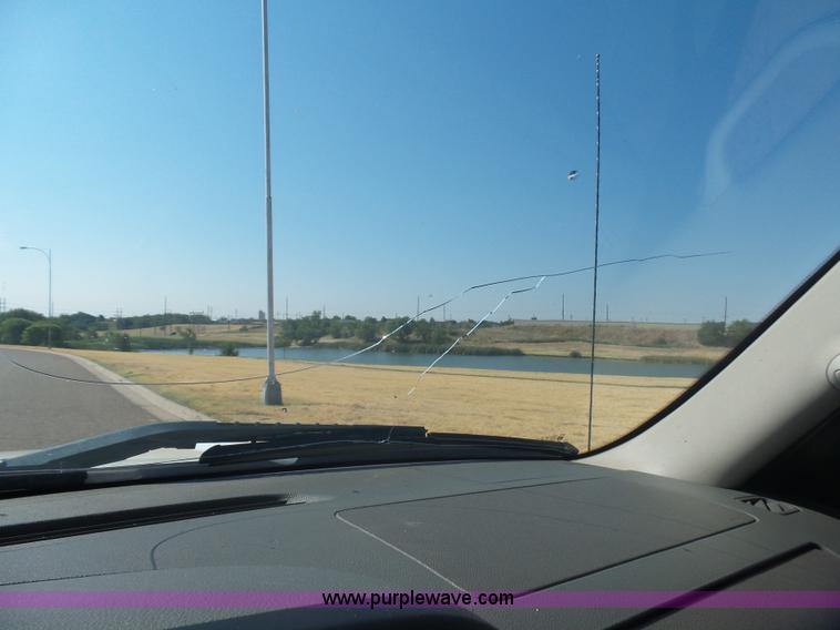 image for item L5992 2011 Chevrolet Silverado 1500 pickup truck