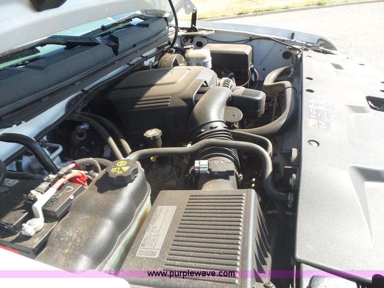 image for item L5992 2011 Chevrolet Silverado 1500 pickup truck