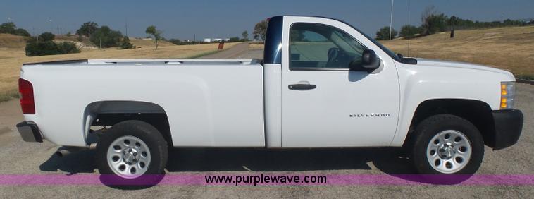 image for item L5993 2010 Chevrolet Silverado 1500 pickup truck