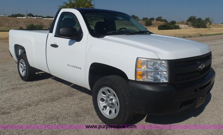 image for item L5993 2010 Chevrolet Silverado 1500 pickup truck