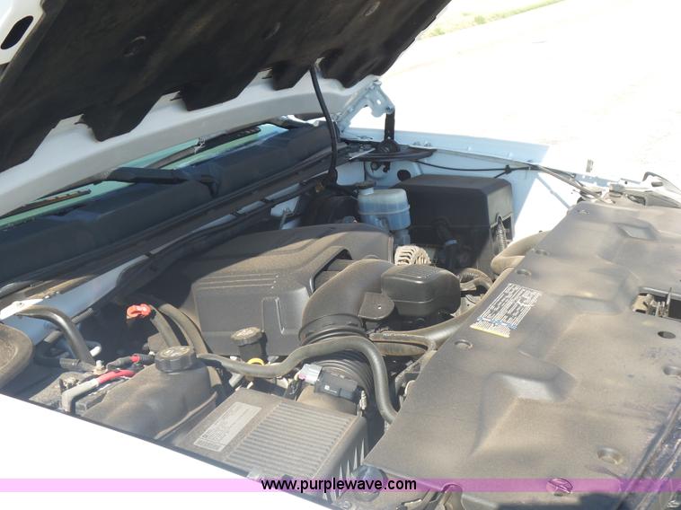 image for item L5993 2010 Chevrolet Silverado 1500 pickup truck