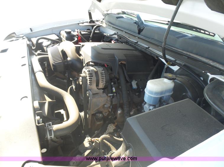 image for item L5993 2010 Chevrolet Silverado 1500 pickup truck