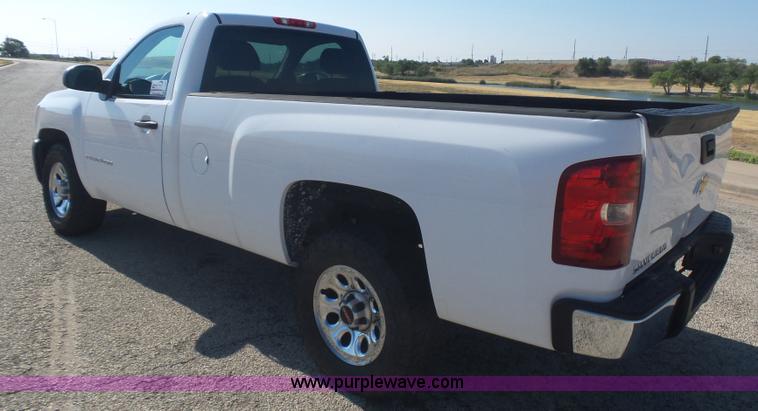 image for item L5994 2009 Chevrolet Silverado 1500 pickup truck