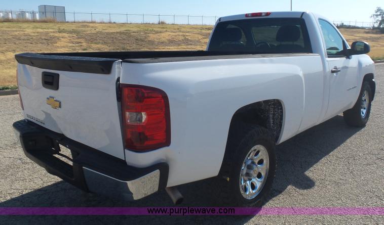 image for item L5994 2009 Chevrolet Silverado 1500 pickup truck