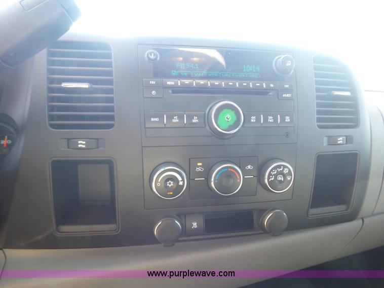 image for item L5994 2009 Chevrolet Silverado 1500 pickup truck