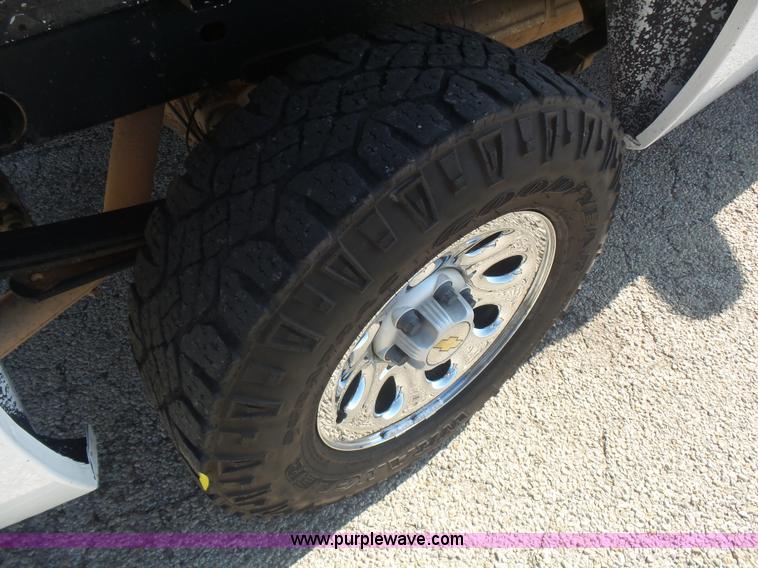 image for item L5994 2009 Chevrolet Silverado 1500 pickup truck