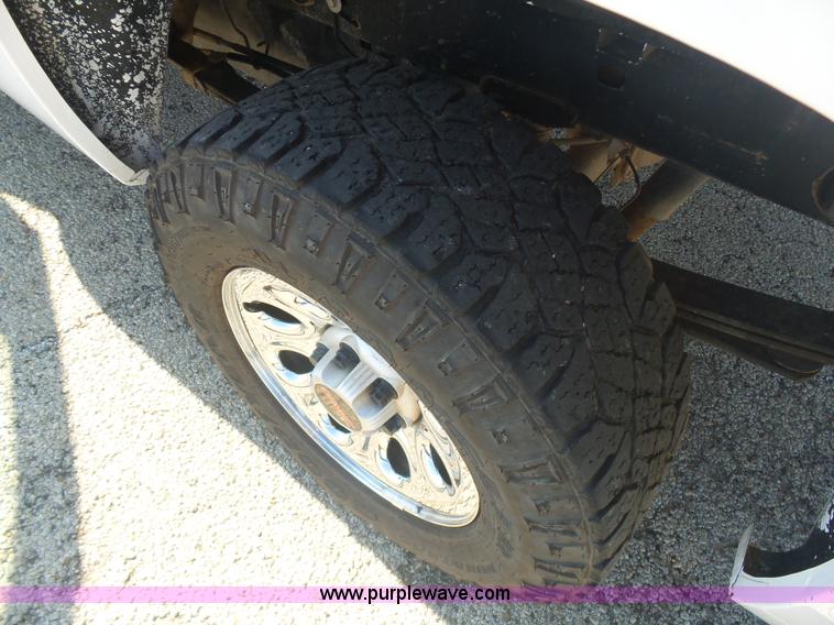 image for item L5994 2009 Chevrolet Silverado 1500 pickup truck