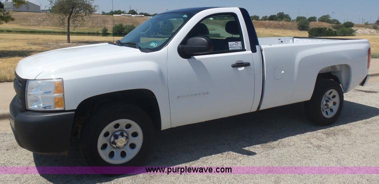image for item L5998 2011 Chevrolet Silverado 1500 pickup truck