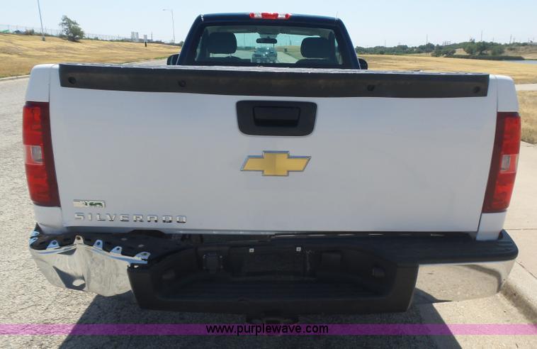 image for item L5998 2011 Chevrolet Silverado 1500 pickup truck