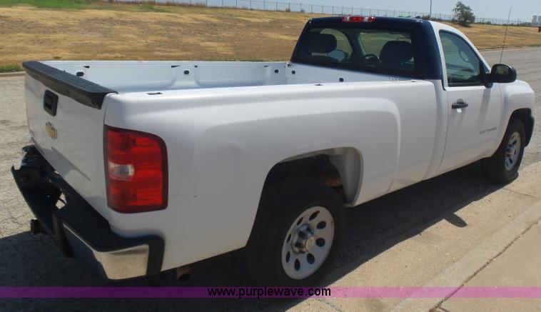 image for item L5998 2011 Chevrolet Silverado 1500 pickup truck
