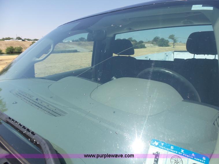 image for item L5998 2011 Chevrolet Silverado 1500 pickup truck