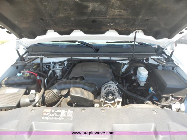 image for item L5998 2011 Chevrolet Silverado 1500 pickup truck