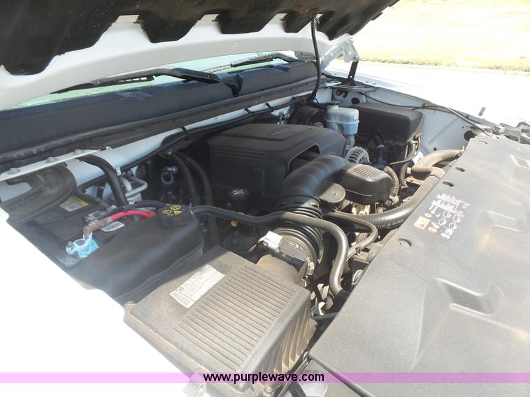 image for item L5998 2011 Chevrolet Silverado 1500 pickup truck