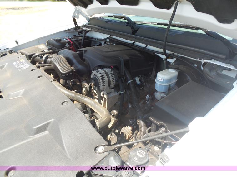 image for item L5998 2011 Chevrolet Silverado 1500 pickup truck