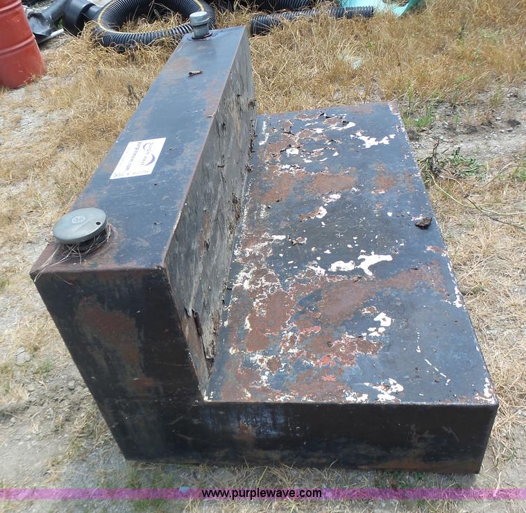 image for item L6226 Fuel tank