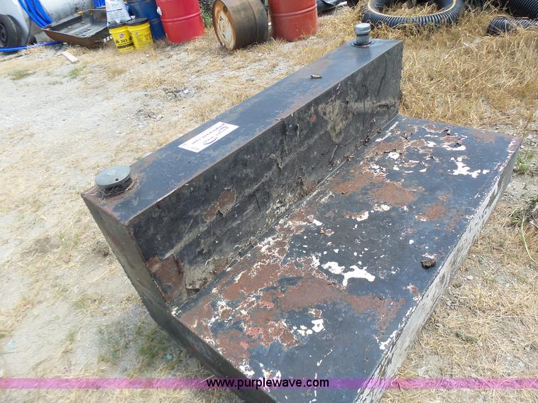 image for item L6226 Fuel tank