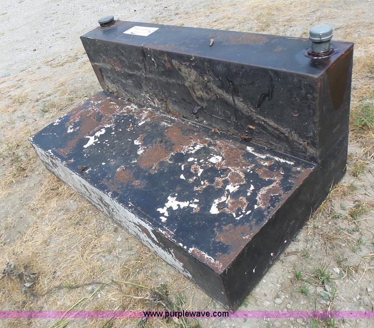image for item L6226 Fuel tank