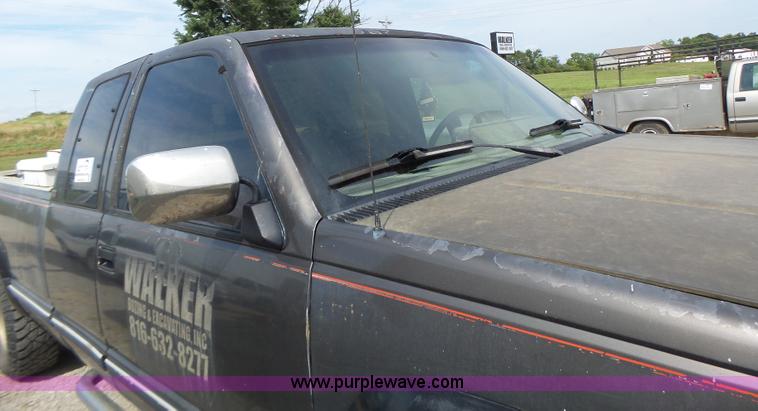 image for item L6230 1991 Chevrolet 2500 Ext. Cab pickup truck