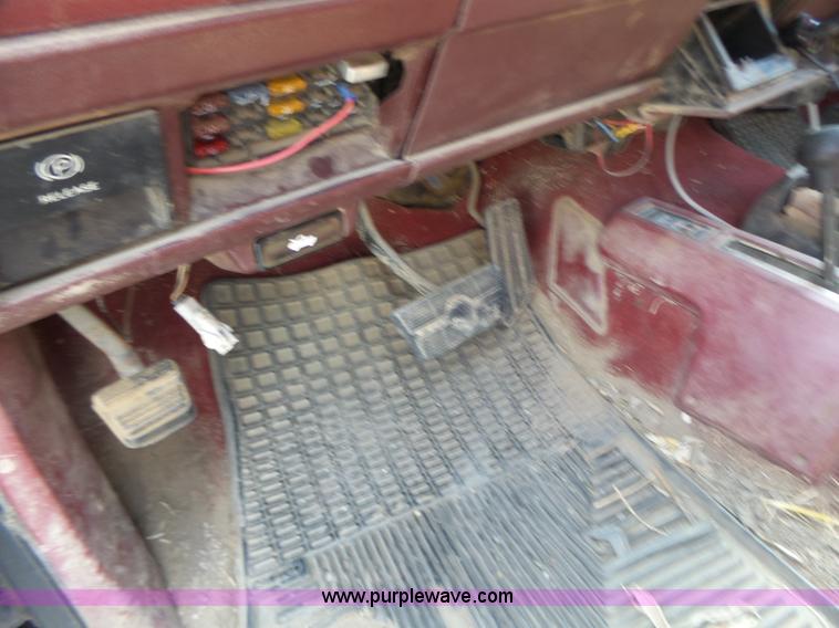 image for item L6230 1991 Chevrolet 2500 Ext. Cab pickup truck