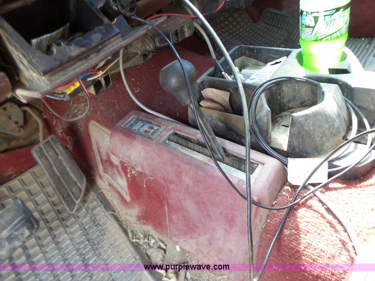 image for item L6230 1991 Chevrolet 2500 Ext. Cab pickup truck