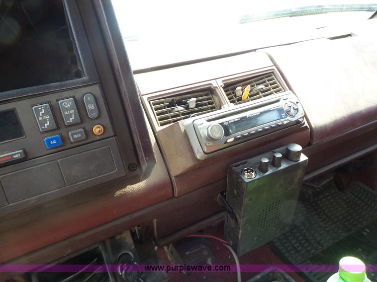 image for item L6230 1991 Chevrolet 2500 Ext. Cab pickup truck