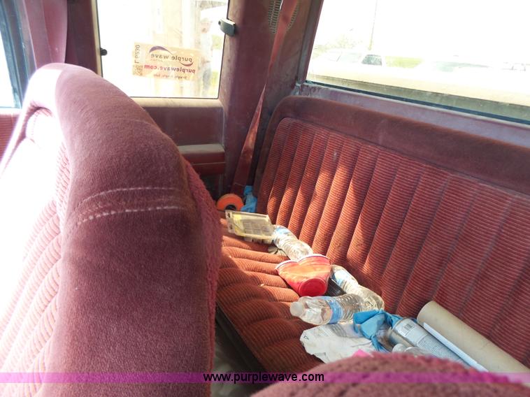 image for item L6230 1991 Chevrolet 2500 Ext. Cab pickup truck