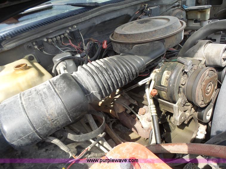 image for item L6230 1991 Chevrolet 2500 Ext. Cab pickup truck