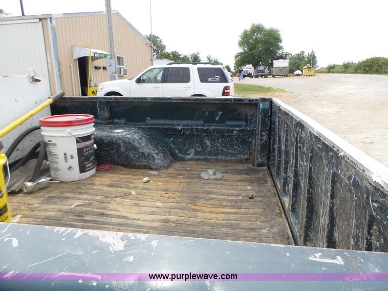 image for item L6231 1995 Chevrolet 2500HD pickup truck