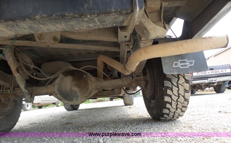 image for item L6231 1995 Chevrolet 2500HD pickup truck