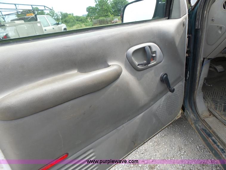 image for item L6231 1995 Chevrolet 2500HD pickup truck