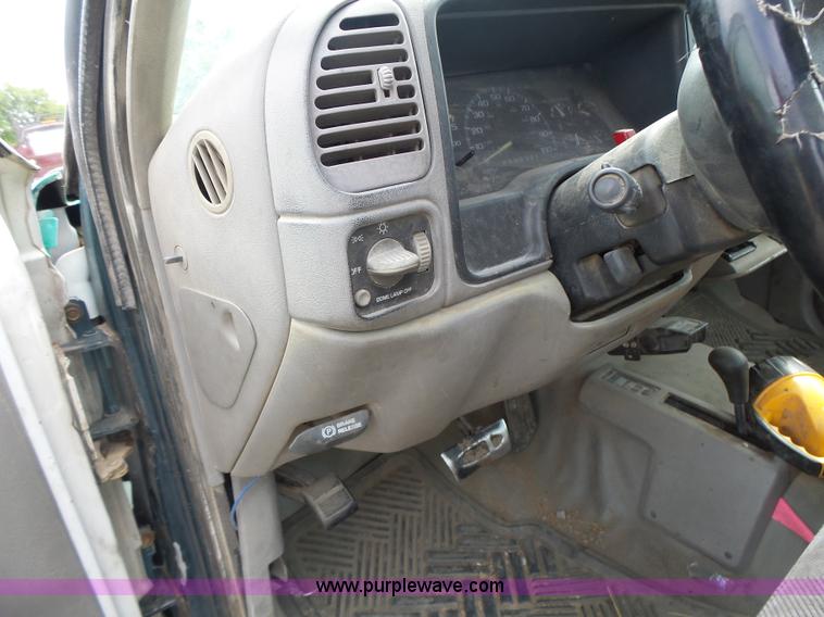 image for item L6231 1995 Chevrolet 2500HD pickup truck