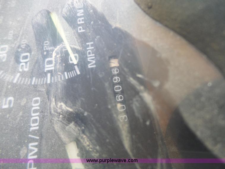 image for item L6231 1995 Chevrolet 2500HD pickup truck