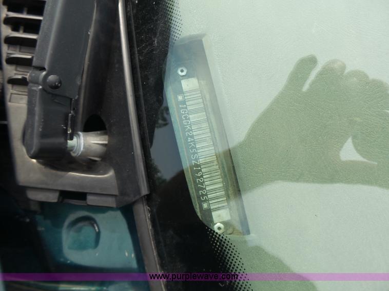 image for item L6231 1995 Chevrolet 2500HD pickup truck