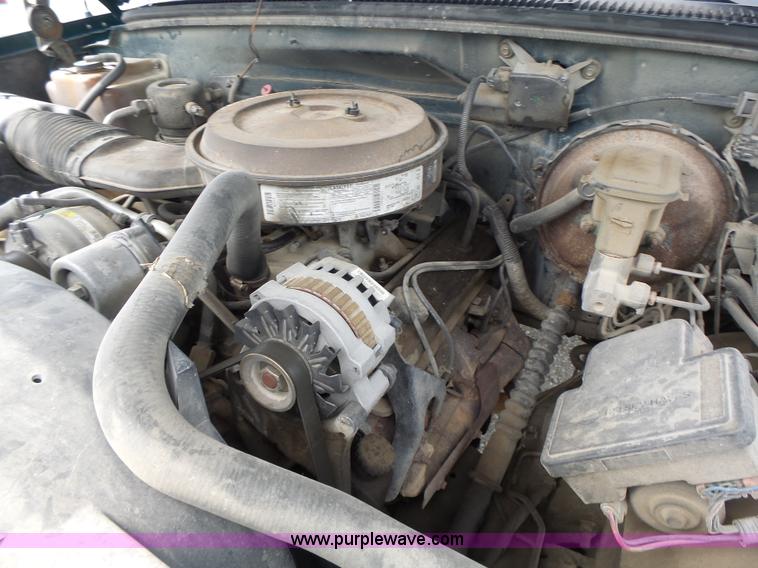 image for item L6231 1995 Chevrolet 2500HD pickup truck