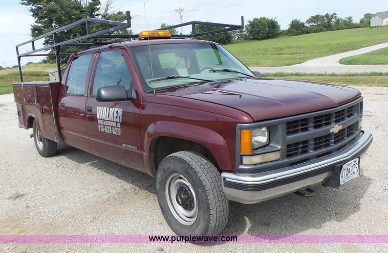 image for item L6233 1998 Chevrolet 3500 Crew Cab utility truck