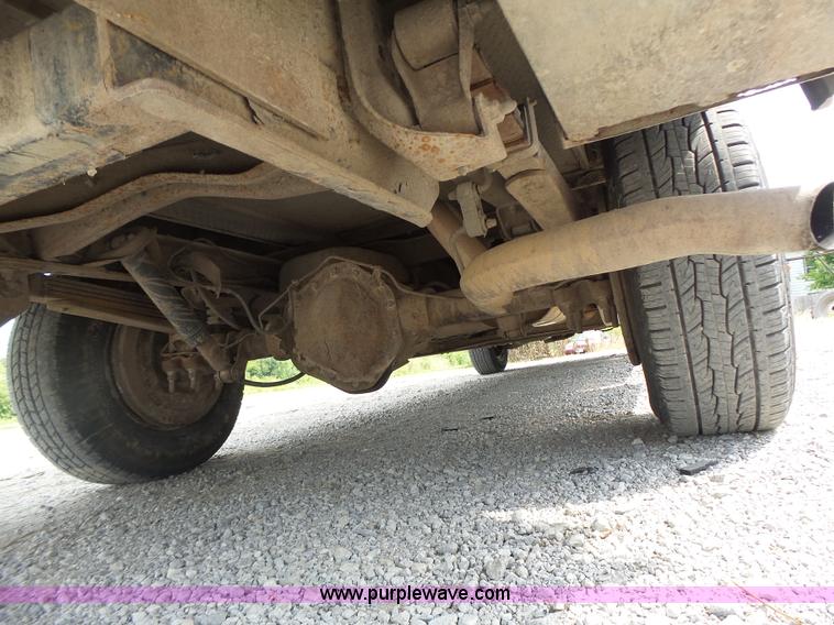 image for item L6233 1998 Chevrolet 3500 Crew Cab utility truck