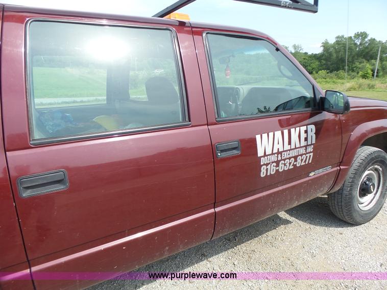 image for item L6233 1998 Chevrolet 3500 Crew Cab utility truck