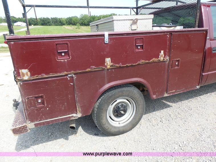 image for item L6233 1998 Chevrolet 3500 Crew Cab utility truck
