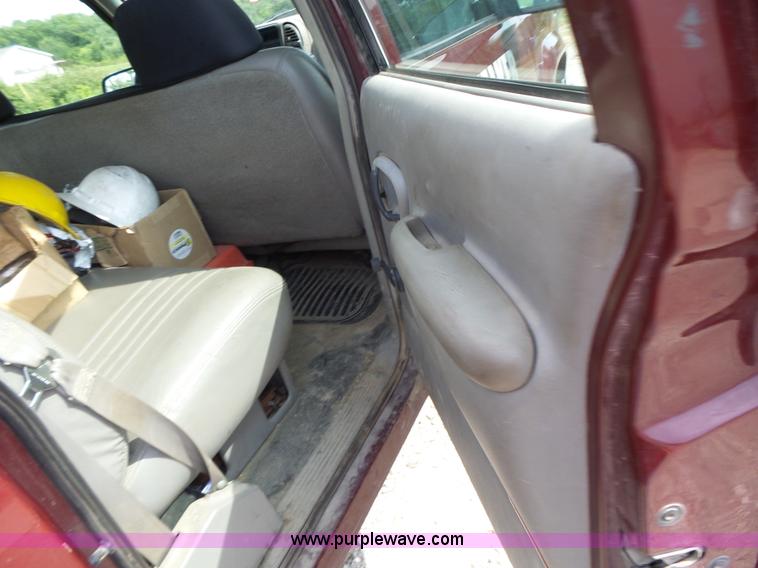 image for item L6233 1998 Chevrolet 3500 Crew Cab utility truck